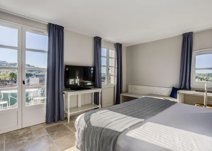 酒店 Le Fregate Provence 4*
