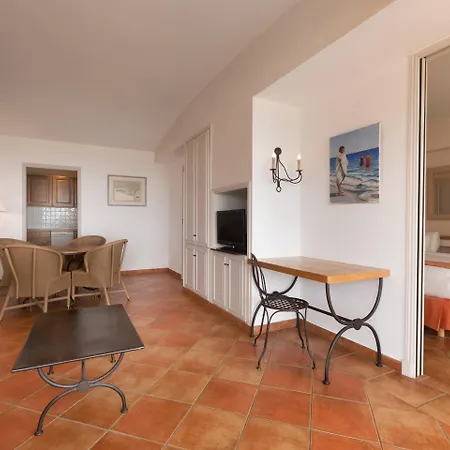 Hotel Le Fregate Provence 4*