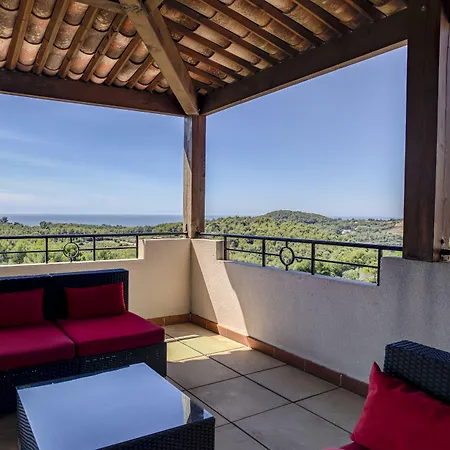 Le Fregate Provence سا سيرْ سور مير