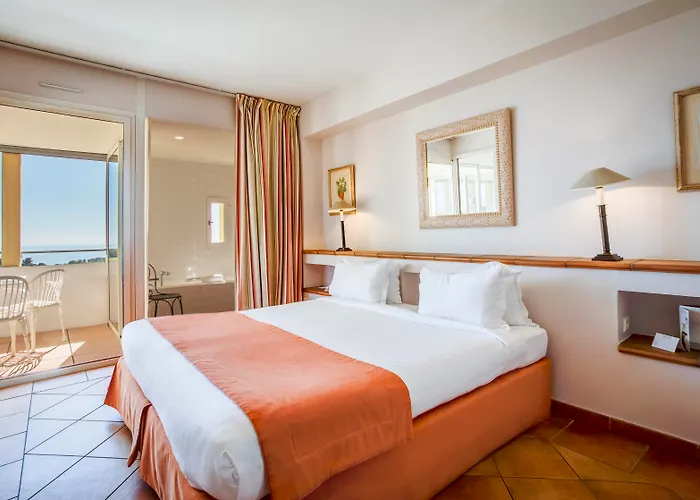 Le Fregate Provence 4* سا سيرْ سور مير