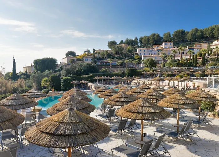 Le Fregate Provence فندق 4*